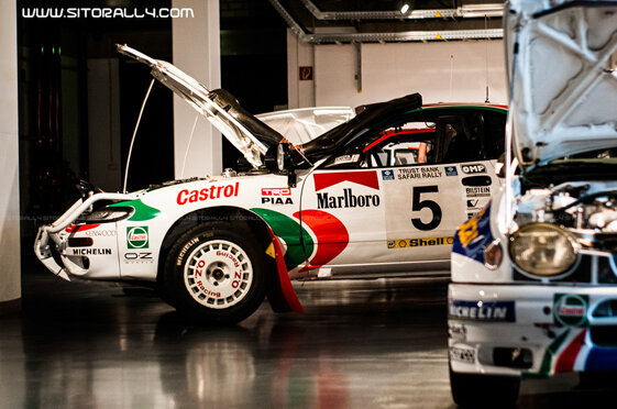 27a6f9d7-9dfb-48b9-aca0-38b575dddc7e