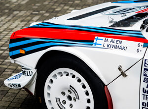 02b66d93-fcb4-4a3c-95ef-1aa2d3ebe27d