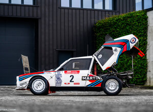 1f142f4c-e660-4d1e-8158-bb9944a2c361