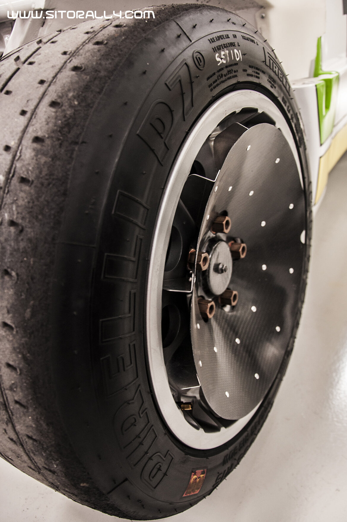 eyJlcyI6IiJ9 eyJlcyI6IiJ9