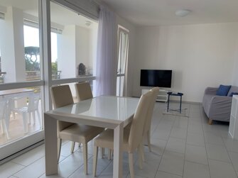 b155e6ef-dc40-41b2-b5e3-8067e6ec6457