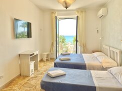 cb234813-9a0e-4f6e-8c62-d0a504a8130e