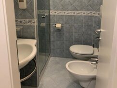 499ee0f7-36d6-4133-af03-a0c78b66ae09