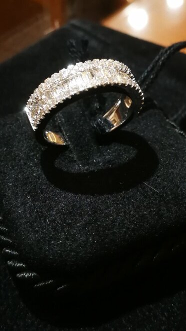 Fedina in oro bianco 18 Kt con Diamanti taglio brillante e taglio carrè G color