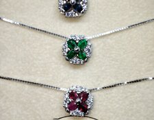 Ciondoli in oro bianco 18 Kt con brillanti, smeraldi, rubini e zaffiri taglio navette