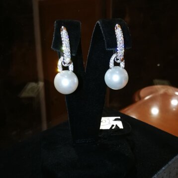 e0cb0929-357d-4e62-b197-df2852e20bd9 e0cb0929-357d-4e62-b197-df2852e20bd9