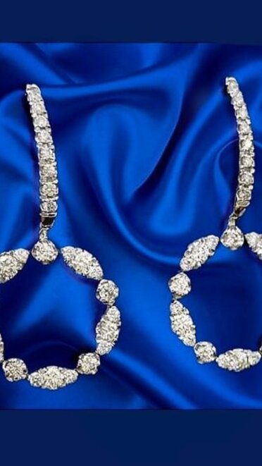 Orecchini in oro bianco 18 Kt con brillanti