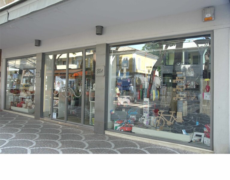 Antifurto antitaccheggio e videosorveglianza negozio Gibi