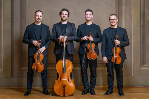 49f49a01-d5d5-49f8-873f-b228fe963665