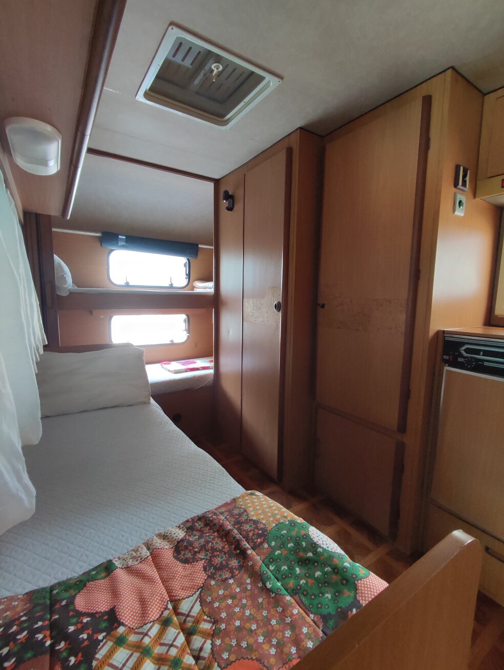 25fc8b99-666a-48af-9e9c-6c872f91a352