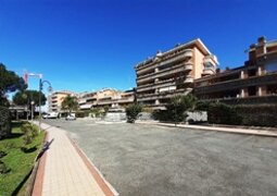 a335950e-f0a0-4300-a18b-4de03359163c