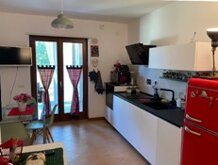 e411d865-53d3-4f30-9479-f093f5578789