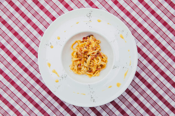 6e4a84c1-39d4-41bf-9e64-e05bb347c95c 6e4a84c1-39d4-41bf-9e64-e05bb347c95c