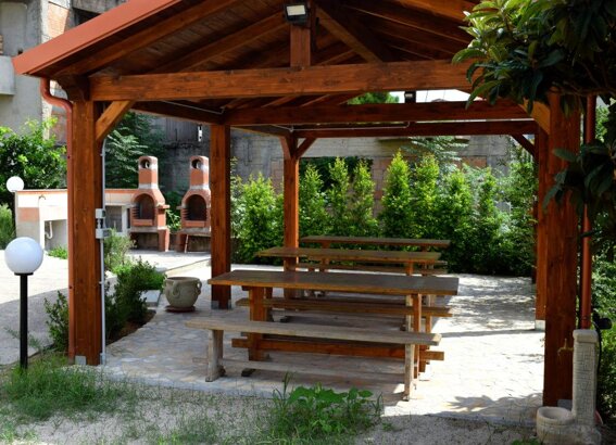 0ca33ad8-e1ce-402b-8648-5645e0227d71 0ca33ad8-e1ce-402b-8648-5645e0227d71