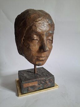 2b75682b-e4df-4d9c-9056-524b54c8ef42 2b75682b-e4df-4d9c-9056-524b54c8ef42