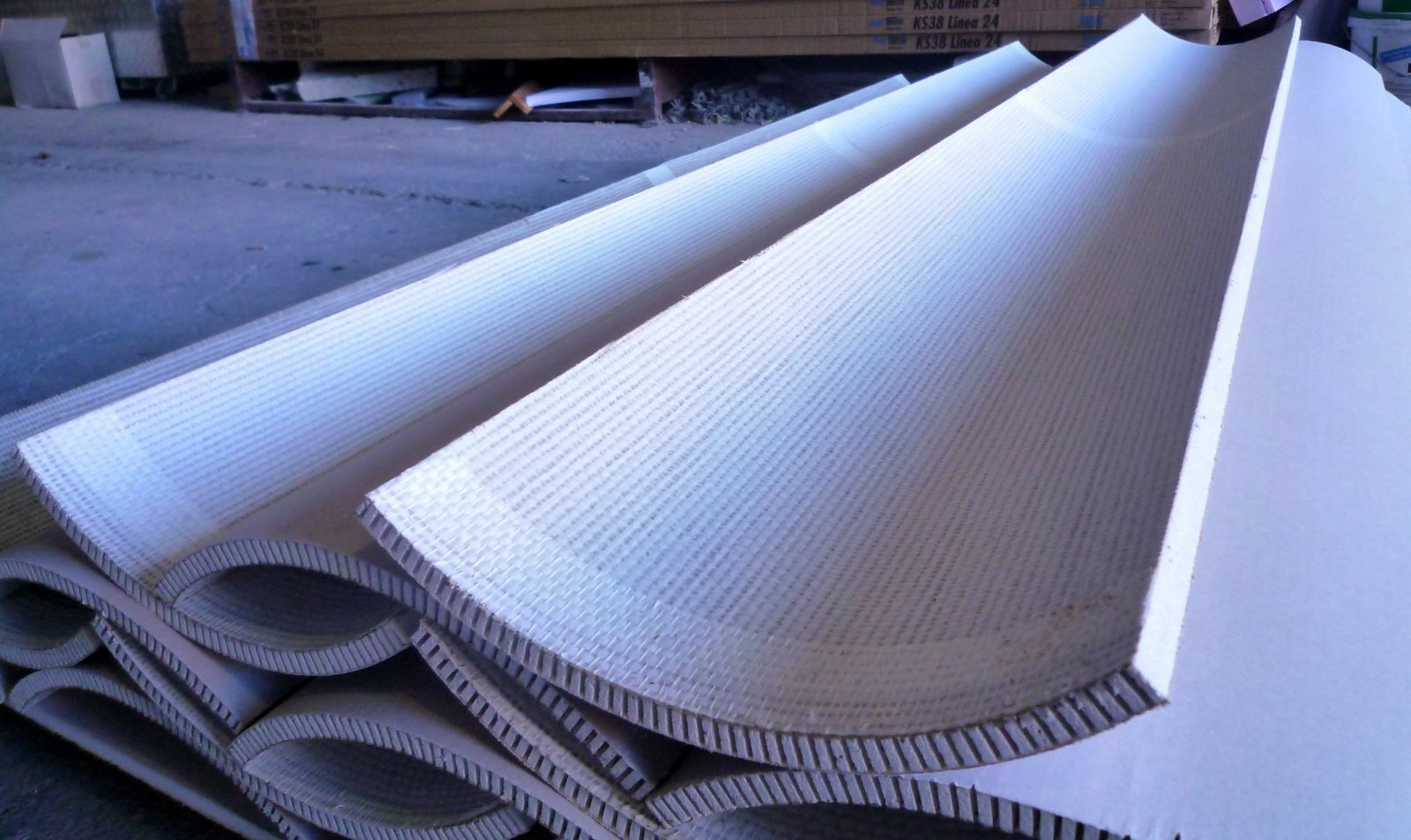 QUARTO DI COLONNA IN CARTONGESSO