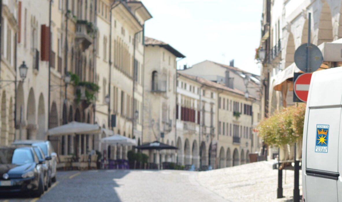 e2b66a47-8075-4779-a592-b92cabafa95e e2b66a47-8075-4779-a592-b92cabafa95e