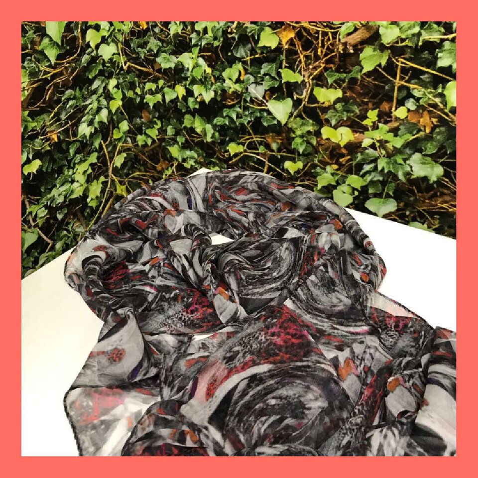 Sciarpa in georgette in formato 70cm/180cm