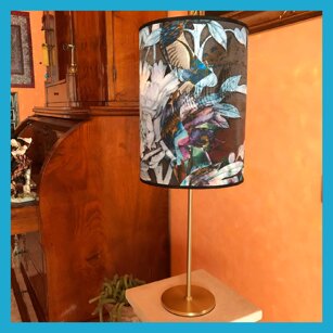 “... mi accendo... pur senza lampadina...” Paralume in Seta, serie “la nuova via della seta”