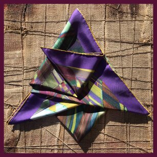 “... alberi da piantare... alberi da indossare...” Foulard in Twill Seta