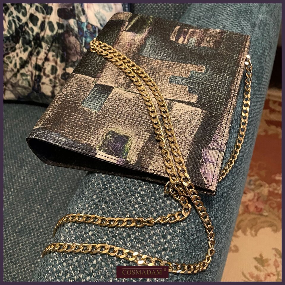 #Pochette in #PuraSeta con #tracolla dorata | #MadeinItaly | #Treviso