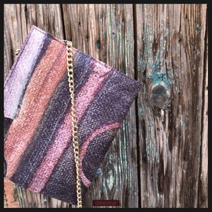 ... destabilizzare per stabilizzare in altro modo #Pochette elegante in #Puraseta con #tracolla ft 20cm/17cm | #MadeinItaly