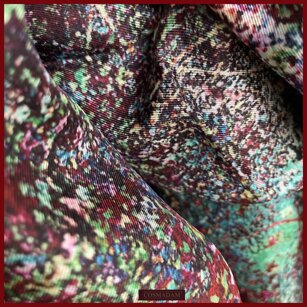 #LarteinunFoulard #Foulard #MadeinItaly