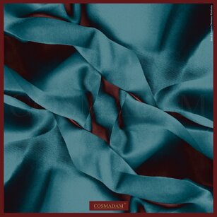 “… è amaranto tra le pieghe lucide…”#palazzobonaguro