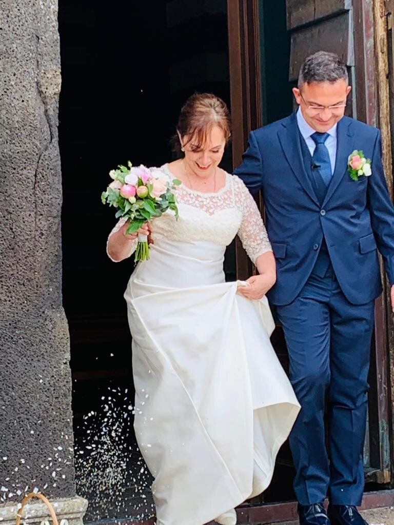 Mettiamoci sotto col lavoro! C&rsquo;&egrave; da pensare all&rsquo;immagine coordinata e &hellip; trovare l&rsquo;abito da sposa!!!