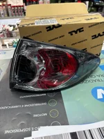 fanale-posteriore-destro-esterno-senza-portalampada-modello-station-wagonmazda
