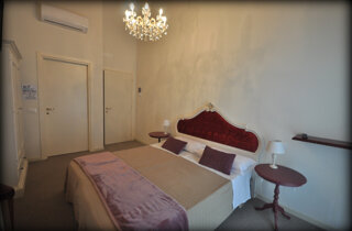 camera-lagodigarda36.jpeg camera-lagodigarda36.jpeg