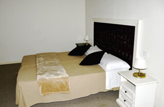 camera_lagodigarda6.jpeg camera_lagodigarda6.jpeg