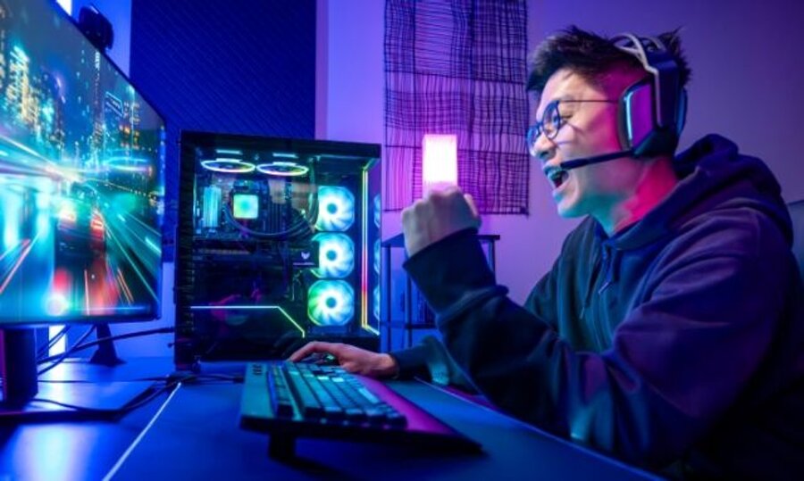 gaming.jpeg gaming.jpeg