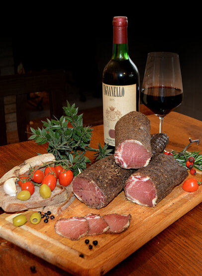 lombetto di cinghiale stagionato guarnitura dolce.jpeg lombetto di cinghiale stagionato guarnitura dolce.jpeg