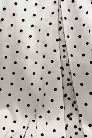 tulle-flock-pois-eg7rl