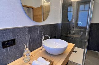 image9.jpeg image9.jpeg