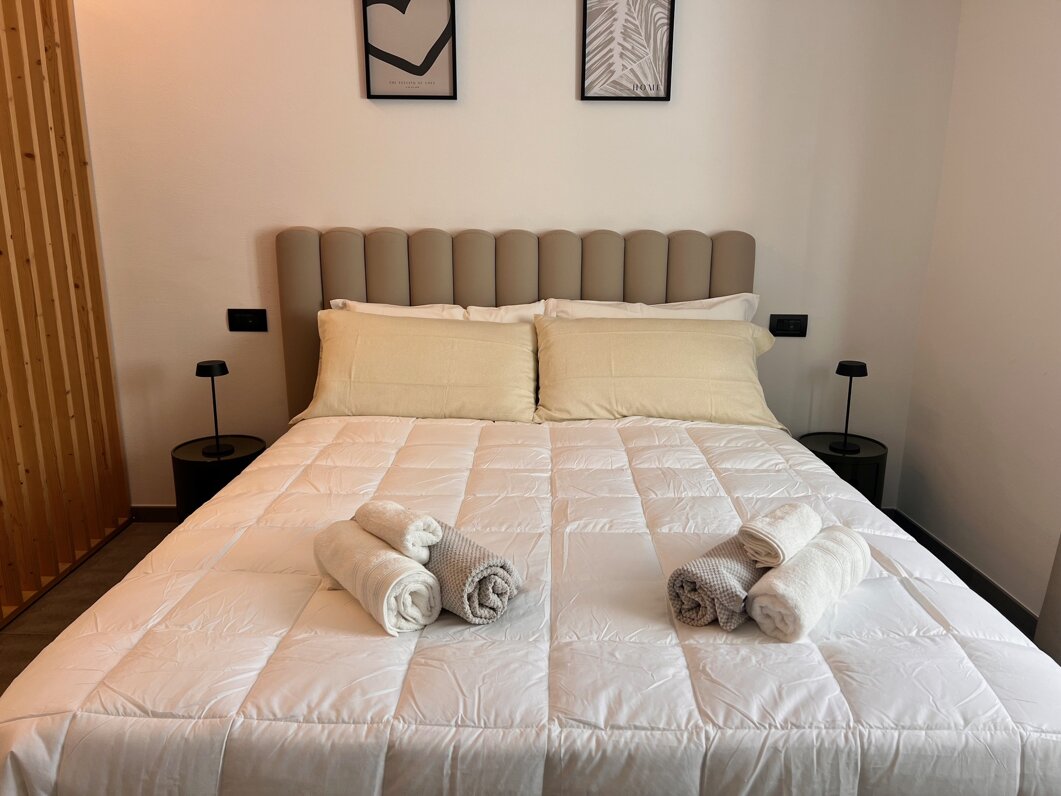 letto1.jpeg letto1.jpeg