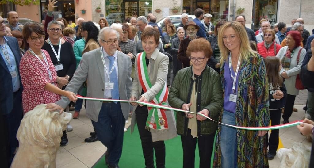 Buon Compleanno Farmacia Comunale 1! Buon Compleanno Farmacia Comunale 1!