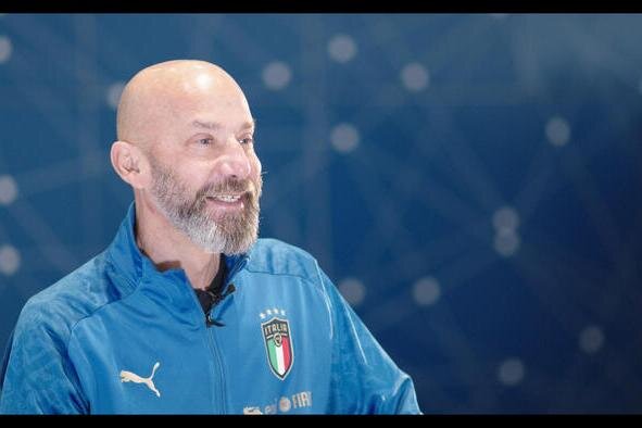 Gianluca Vialli, il tumore del pancreas e il dottore che l’ha operato: «Il primo sintomo? Un ittero» Gianluca Vialli, il tumore del pancreas e il dottore che l’ha operato: «Il primo sintomo? Un ittero»