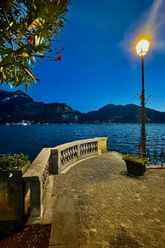 lungolago notte 2.jpeg