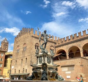 Bologna - Piazza Nettuno