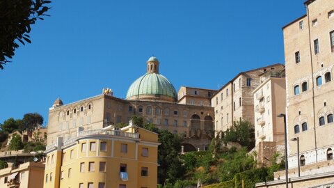 16palazzoferrettimuseonazionale1-vistadalporto765x431