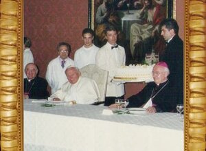 vip6-salvatore_lo_faro_pasticceria_ancona__cardinale_carlo_maria_martini_arcivescovo_di_milano vip6-salvatore_lo_faro_pasticceria_ancona__cardinale_carlo_maria_martini_arcivescovo_di_milano