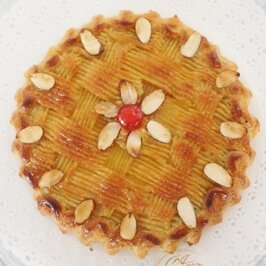 1c2_immagine__eva_kottrova_spumarche__per_pasticceria_salvatore_lo_faro_ancona_assortimento_torta_deliziosa_