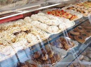 vetrina1salvatore_lo_faro_pasticceria_ancona_vetrina_1_primavera_