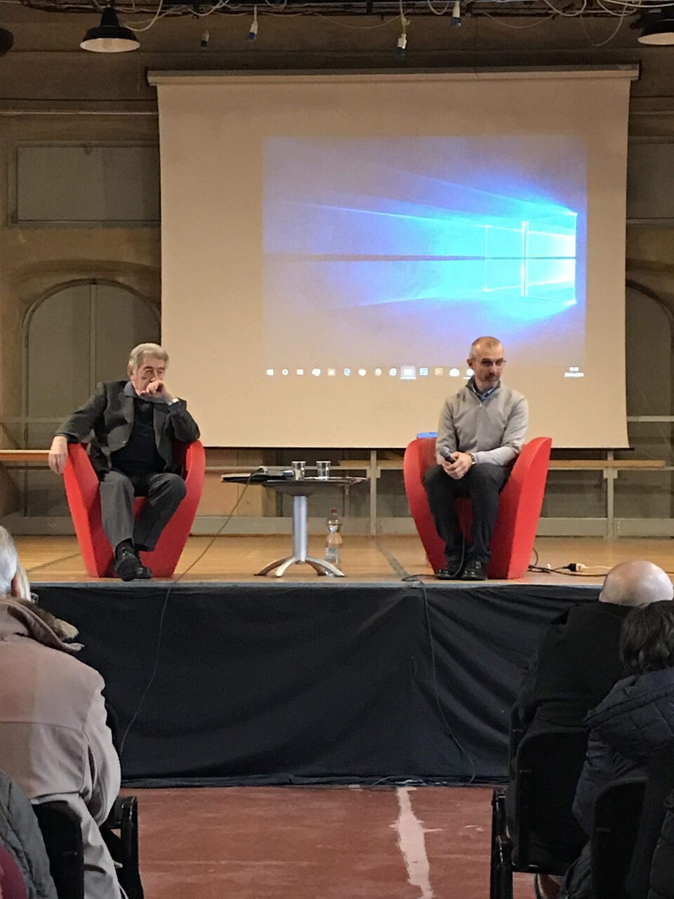 e6911f7f-096e-49c4-b04c-7f61a461c85c e6911f7f-096e-49c4-b04c-7f61a461c85c