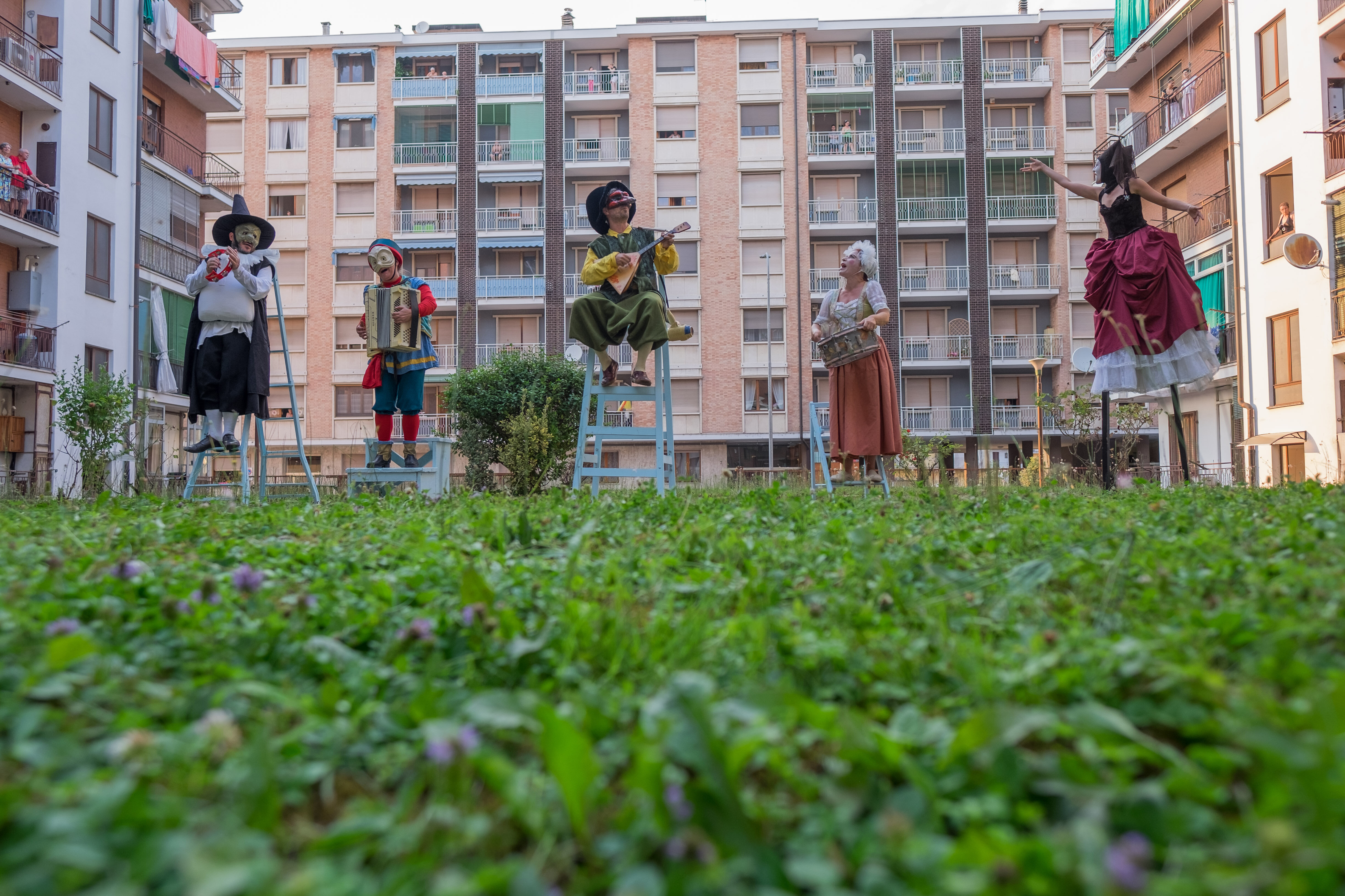 BALCONATE LIRICHE &nbsp;- l'amore delle tre melarance