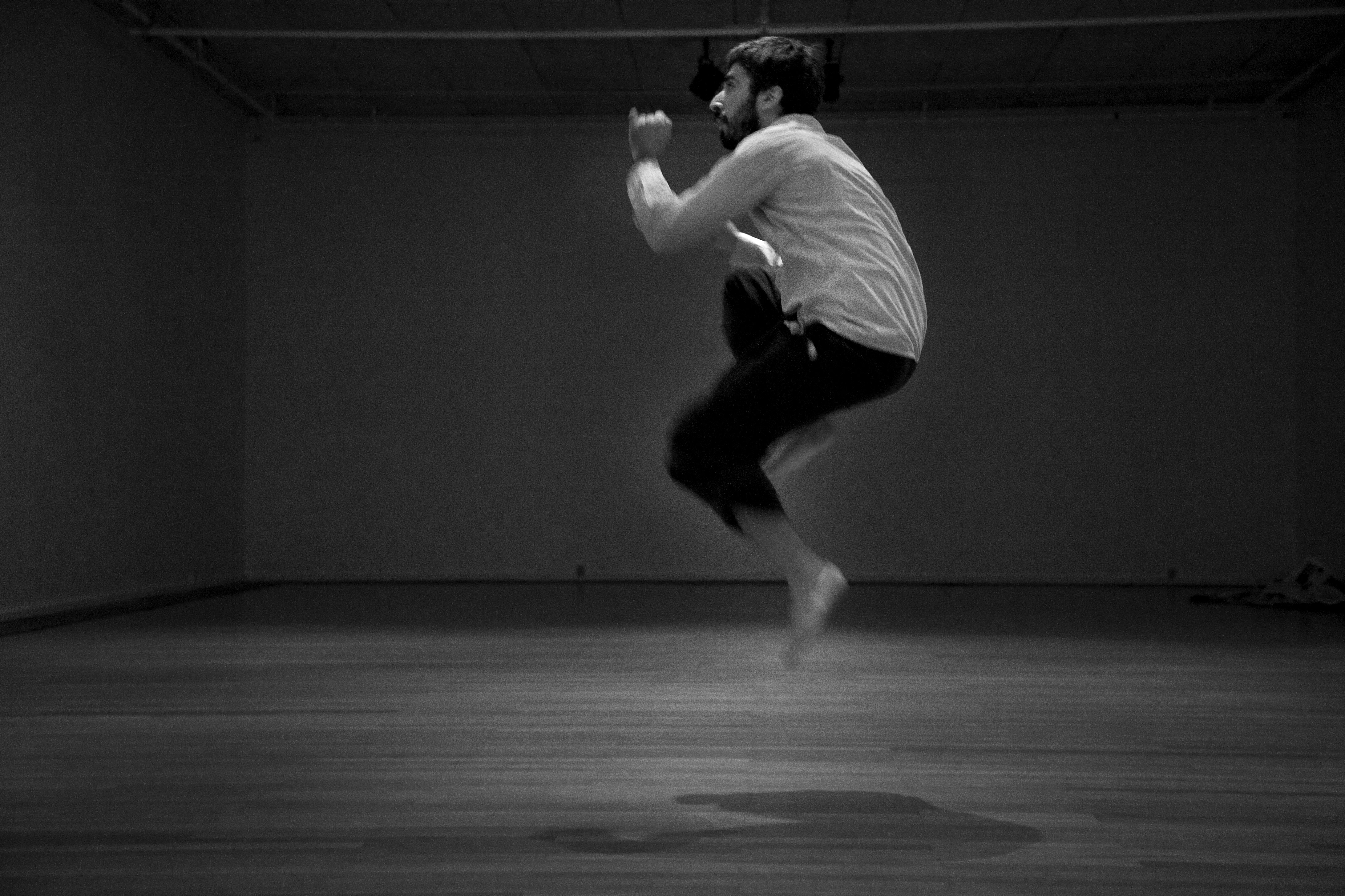 LA PISTA CIFRATA - Azioni fisiche, musica e l&rsquo;esempio Kathakali