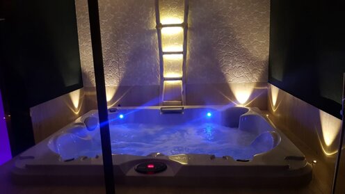 82bbd7f6-d6b4-4b81-8d70-e76bb220a492