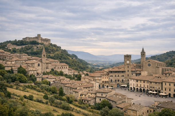 Immagine Fusion di Cortona e Arezzo con colline toscane, centro storico medievale e Piazza Grande